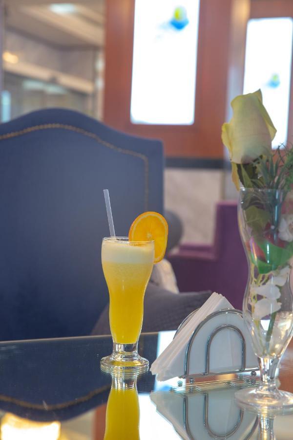 Madina Palace 3*